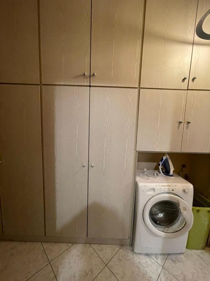 Nea Peramos Large Apartment Near The Beach ภายนอก รูปภาพ